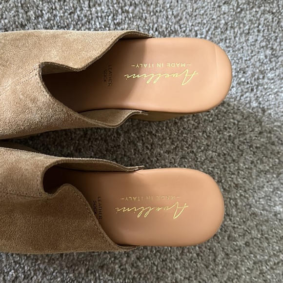 AVELLINI Made Italy Suede Leather Boho Clog Mules Women’s heels Shoes - Picture 3 of 6